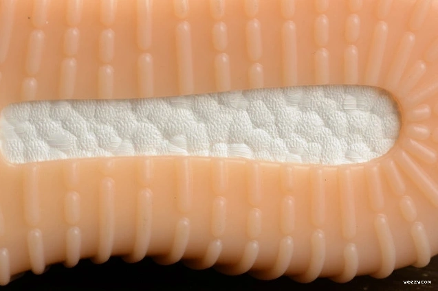 Boost adidas Brown BY2456 750 Light Yeezy 1123